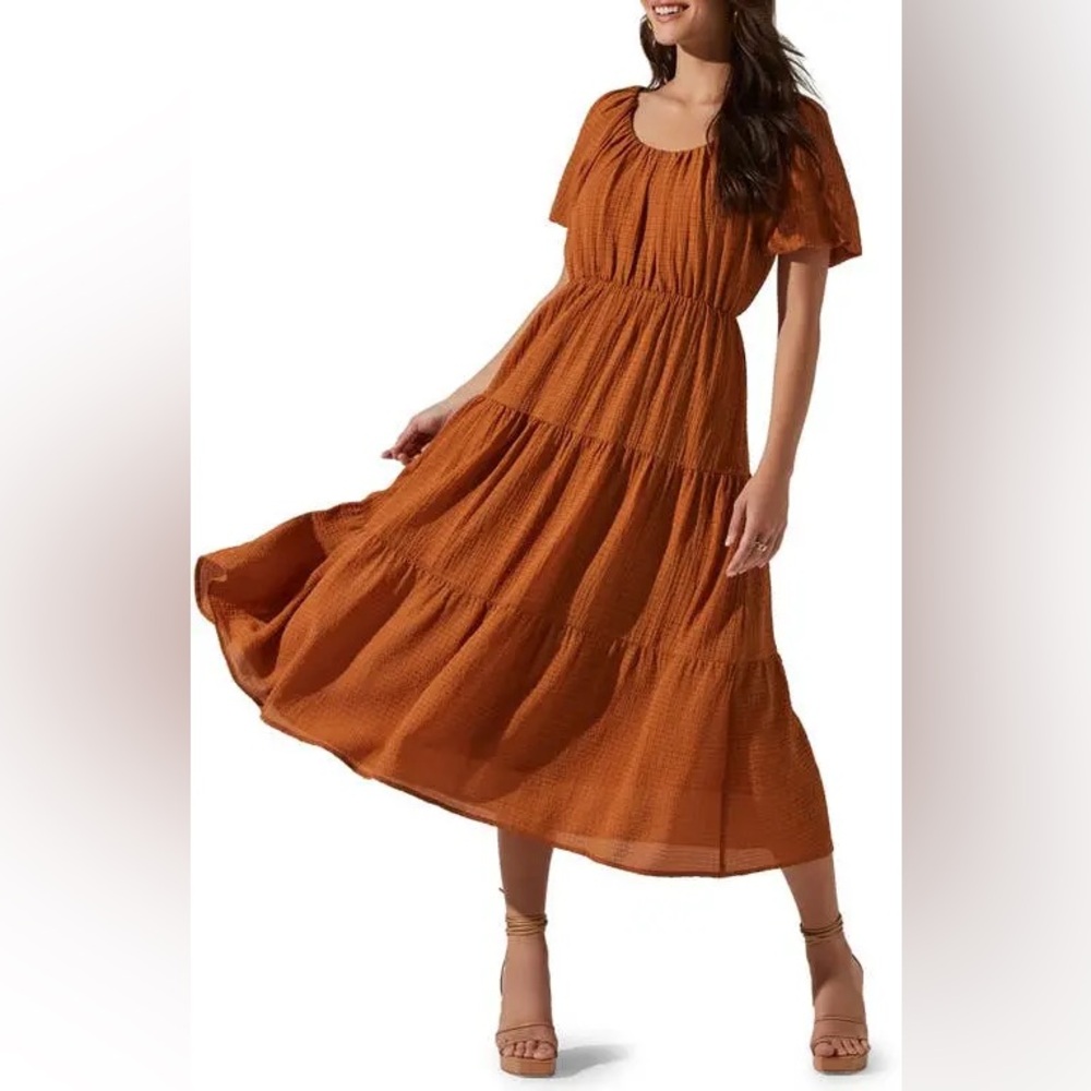 Astr The Label Smocked Tiered Short Sleeve Dress In Spice  Sz XS